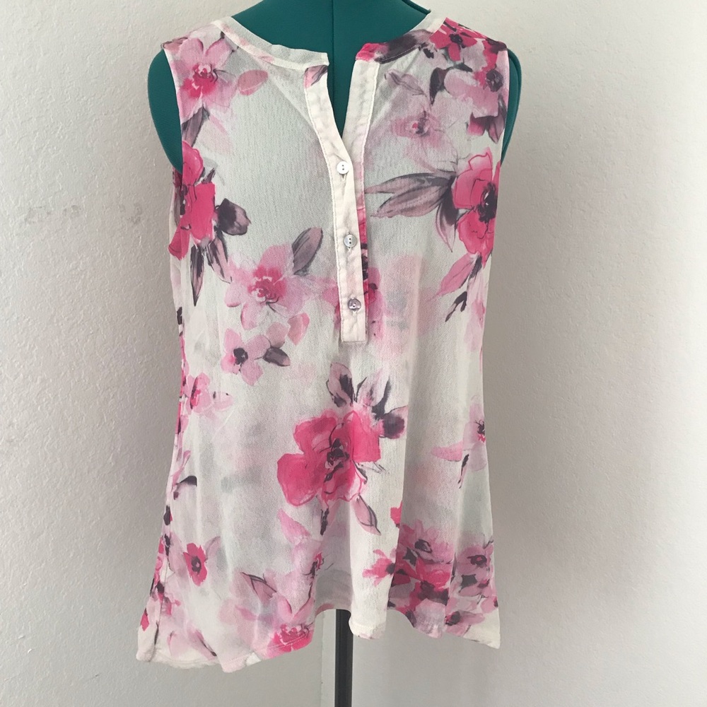 SOLDlavender floral blouse by Sweet Pea by L - Picture 2 of 5